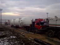 Heavy transport of oversized gas and oil tanks in Bulgaria